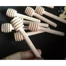 Wooden honey dipper with engraving of your choice