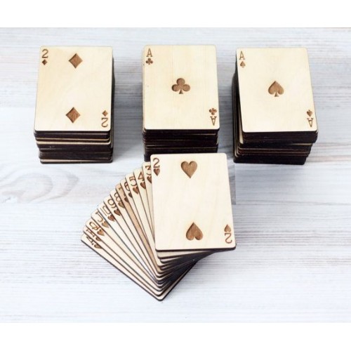 Wooden gift box with play cards Wooden gift box with play cards