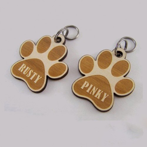 Wooden keyring with engraving of your choice Wooden keyring with engraving of your choice