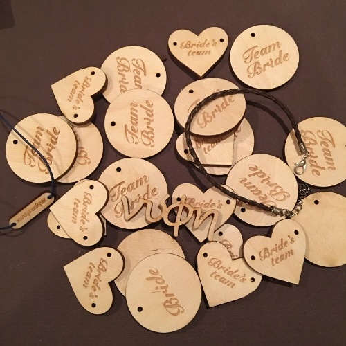 Wooden heart Team bride