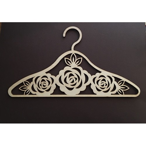 Wooden hanger with roses
