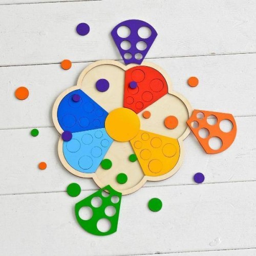 Wooden flower fraction game Wooden flower fraction game