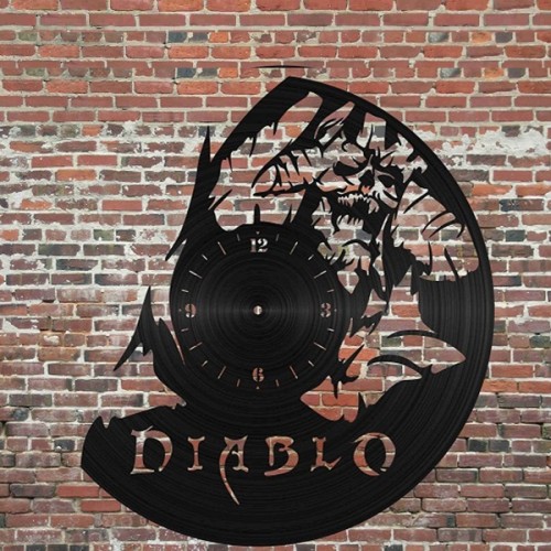 Wooden Diablo clock
