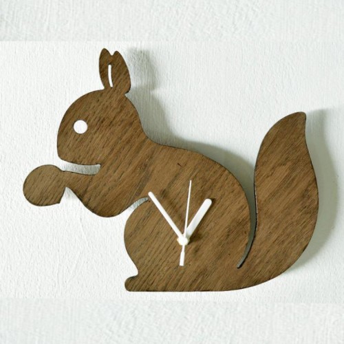 Wooden wall clock squirrel Wooden wall clock squirrel
