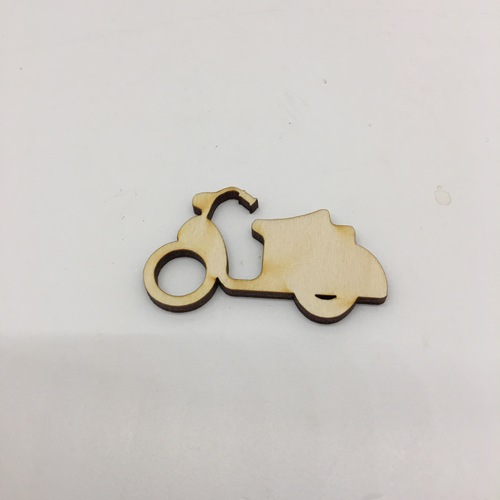 Wooden figure for keyring or magnet Vespa