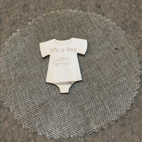 Wooden baby suit for keyring or magnet