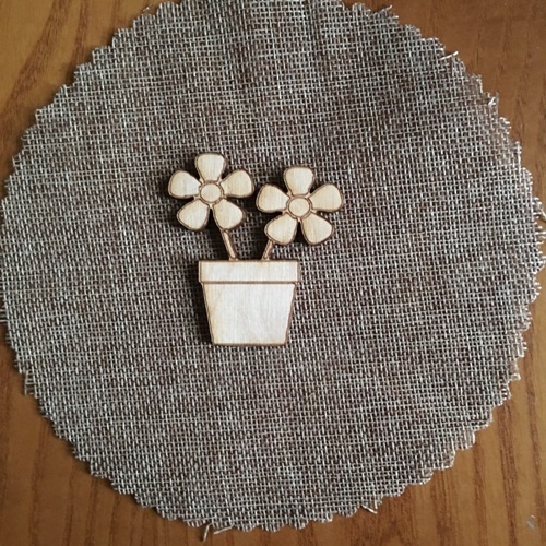 Wooden flower pot for keyring or magnet Wooden flower pot for keyring or magnet