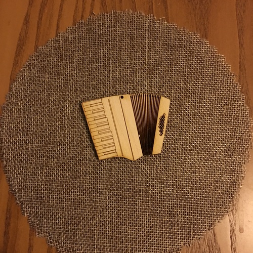 Wooden accordion for keyring or magnet