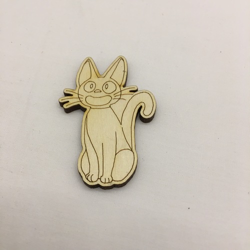 Wooden cat for keyring or magnet