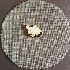 Wooden mouse for keyring or magnet