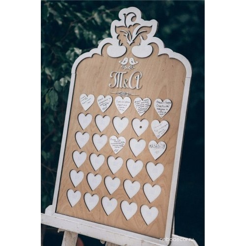 Wooden wish box with hearts Wooden wish box with hearts