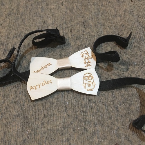 Wooden child bow tie with comic and name of your choice