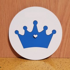 Wooden invitation crown